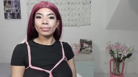 Snapshot of macdelice chatting on 02-08-25, 06:22 Mac Delice online show from 02-08-25, 06:22