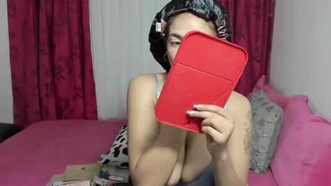 Snapshot of macdelice chatting on 11-07-25, 12:16 Mac Delice online show from 11-07-25, 12:16