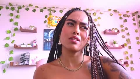 Snapshot of macey_hairy chatting on 12-06-24, 04:28 Macey Elliot Modelo Independiente online show from 12-06-24, 04:28