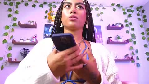 Snapshot of macey_hairy chatting on 12-10-24, 05:11 Macey Elliot Modelo Independiente online show from 12-10-24, 05:11