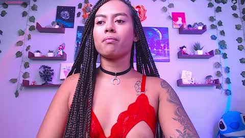 Snapshot of macey_hairy chatting on 12-17-24, 05:58 Macey Elliot Modelo Independiente online show from 12-17-24, 05:58