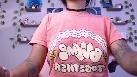Snapshot of macey_hairy chatting on 01-28-25, 12:32 Macey Elliot Modelo Independiente online show from 01-28-25, 12:32
