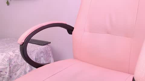 Snapshot of macey_hairy chatting on 01-28-25, 03:35 Macey Elliot Modelo Independiente online show from 01-28-25, 03:35