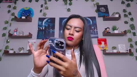 Snapshot of macey_hairy chatting on 02-12-25, 03:05 Macey Elliot Modelo Independiente online show from 02-12-25, 03:05