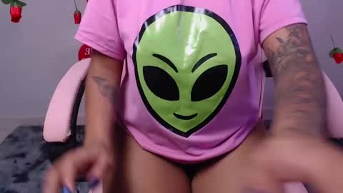 Snapshot of macey_hairy chatting on 02-16-25, 12:32 Macey Elliot Modelo Independiente online show from 02-16-25, 12:32