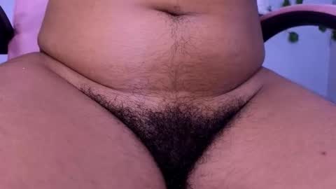 Snapshot of macey_hairy chatting on 09-11-25, 07:25 Macey Elliot Modelo Independiente online show from 09-11-25, 07:25