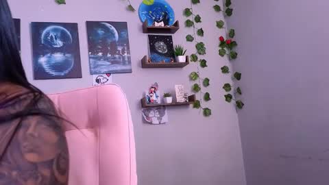 Snapshot of macey_hairy chatting on 09-13-25, 05:35 Macey Elliot Modelo Independiente online show from 09-13-25, 05:35