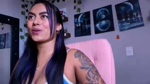 Snapshot of macey_hairy chatting on 11-03-25, 09:27 Macey Elliot Modelo Independiente online show from 11-03-25, 09:27