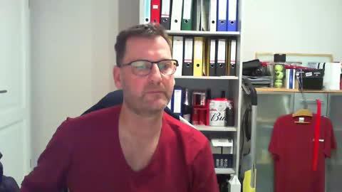 Snapshot of macfly67 chatting on 02-16-25, 10:54 macfly67 online show from 02-16-25, 10:54