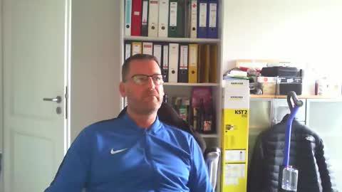 Snapshot of macfly67 chatting on 09-24-25, 01:58 macfly67 online show from 09-24-25, 01:58