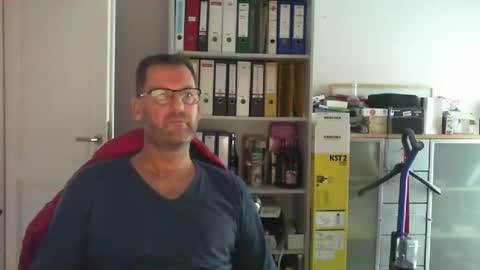 Snapshot of macfly67 chatting on 10-04-25, 07:28 macfly67 online show from 10-04-25, 07:28