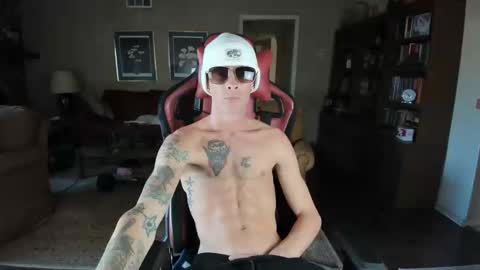 Snapshot of machinecumkelly69 chatting on 02-16-26, 06:48 machinecumkelly69 online show from 02-16-26, 06:48