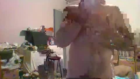 MACHOLIVRE online show from 10-21-25, 07:20