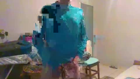 MACHOLIVRE online show from 05-13-26, 07:39