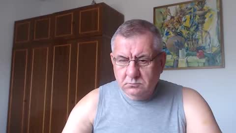 Macho online show from 09-24-25, 01:03