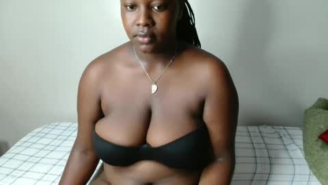 Snapshot of macie_smith chatting on 03-19-26, 11:42 smith online show from 03-19-26, 11:42