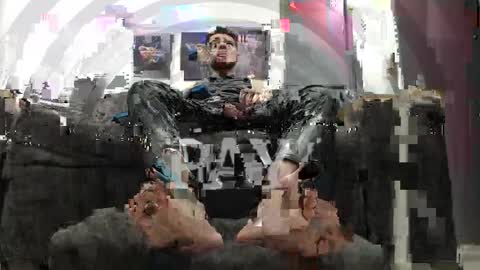 instagram mackdanielsx online show from 05-12-26, 11:24