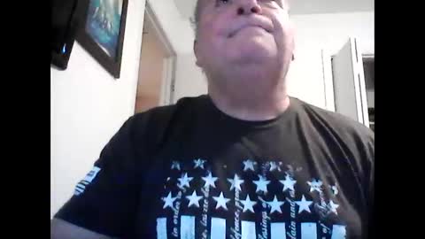 Snapshot of mackdocc001 chatting on 02-01-25, 04:11 mackdocc001 online show from 02-01-25, 04:11