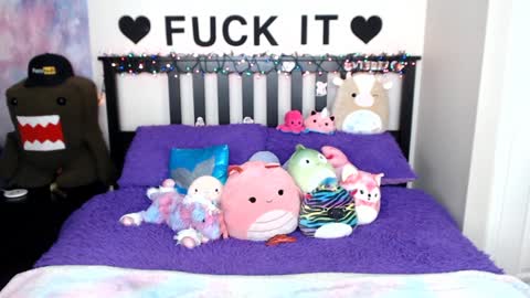 Mackenzie Wolfe online show from 12-08-24, 07:58