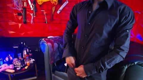 Macky online show from 01-31-25, 03:44