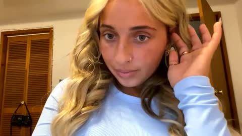 macyxaldy online show from 10-08-25, 07:11