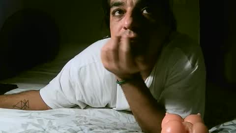 Cris B online show from 11-16-25, 12:33