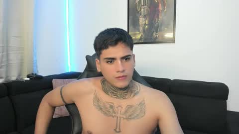 Snapshot of mad_maxxx1 chatting on 01-25-25, 01:10 max online show from 01-25-25, 01:10