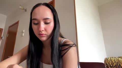 Lilo online show from 04-18-26, 06:17