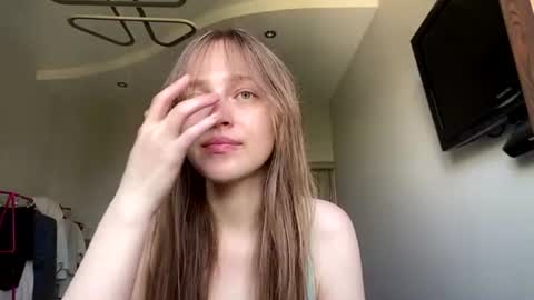 Lilo online show from 07-25-26, 05:16