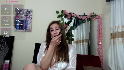 Dalila online show from 01-06-25, 03:51