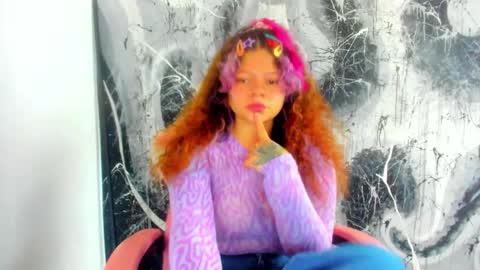 Snapshot of madam_sativa chatting on 10-06-25, 05:21 di online show from 10-06-25, 05:21