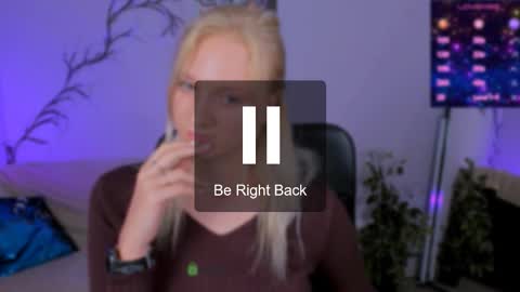 Snapshot of madam_ulis chatting on 10-09-25, 03:32 Ulis online show from 10-09-25, 03:32