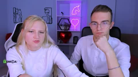 Snapshot of madam_ulis chatting on 10-17-25, 12:30 Ulis online show from 10-17-25, 12:30