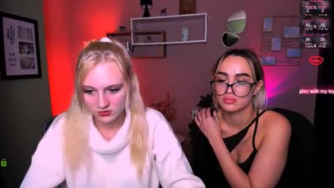 Snapshot of madam_ulis chatting on 10-29-25, 02:30 Ulis online show from 10-29-25, 02:30