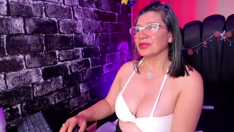 Jayden online show from 01-19-25, 04:12