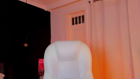  madame lilith  online show from 10-24-25, 11:50