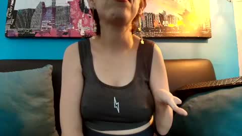 Madame online show from 06-25-26, 03:38