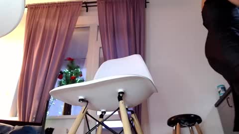 Snapshot of madamekatrina chatting on 12-31-24, 06:48 madamekatrina online show from 12-31-24, 06:48