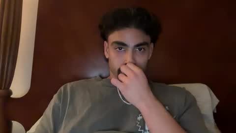 maddaewg101 online show from 12-01-25, 05:01