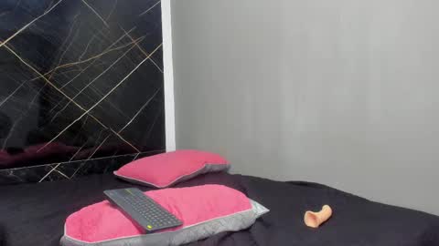 maddie 09 online show from 02-17-25, 03:20