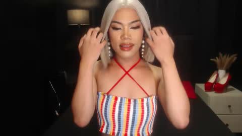 Snapshot of maddieontop chatting on 01-30-25, 05:30 maddieontop online show from 01-30-25, 05:30