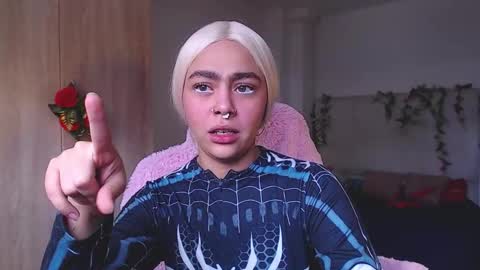 maddiie and clyde online show from 11-12-25, 02:06