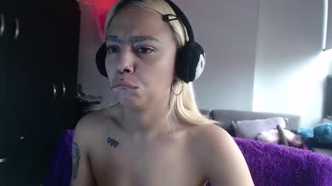 maddiie and clyde online show from 02-15-26, 02:47