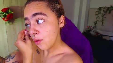 Maddie online show from 10-26-25, 03:07