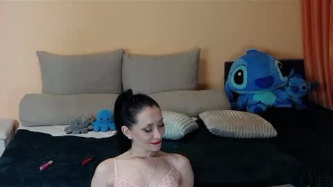 Maddison Summer online show from 01-22-25, 04:02