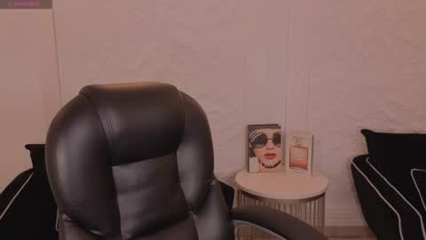 Snapshot of maddisontaylor chatting on 05-06-26, 07:19 Maddison online show from 05-06-26, 07:19