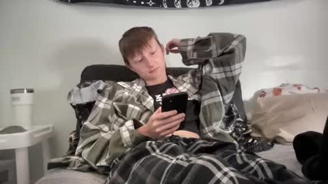 Snapshot of maddlips chatting on 03-29-26, 05:02 Rat Boy online show from 03-29-26, 05:02