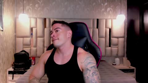 Snapshot of maddox_santana chatting on 12-22-24, 03:33 Maddox Santana online show from 12-22-24, 03:33