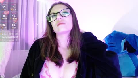 Maddy UwU online show from 01-30-25, 06:32