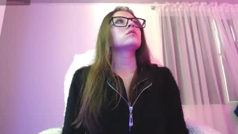 Maddy UwU online show from 09-10-25, 05:24